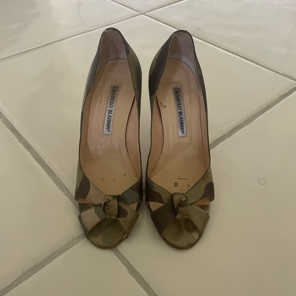 Manolo blahnik - Picture 1 of 7